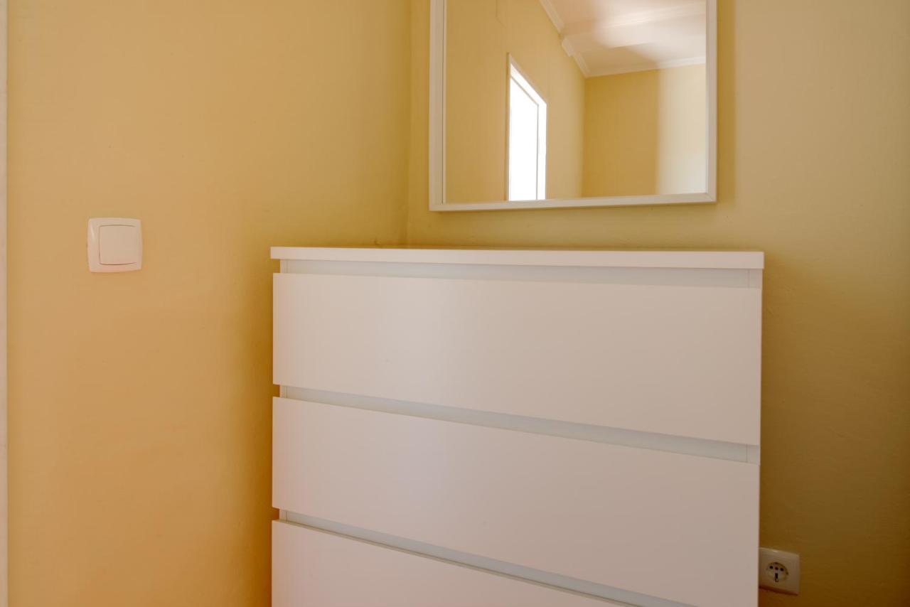 Cosy Studio By The Flea Market And Tram 28 Lisboa Ngoại thất bức ảnh